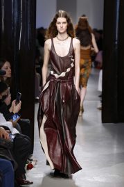 Trends 2025 Lederkleid